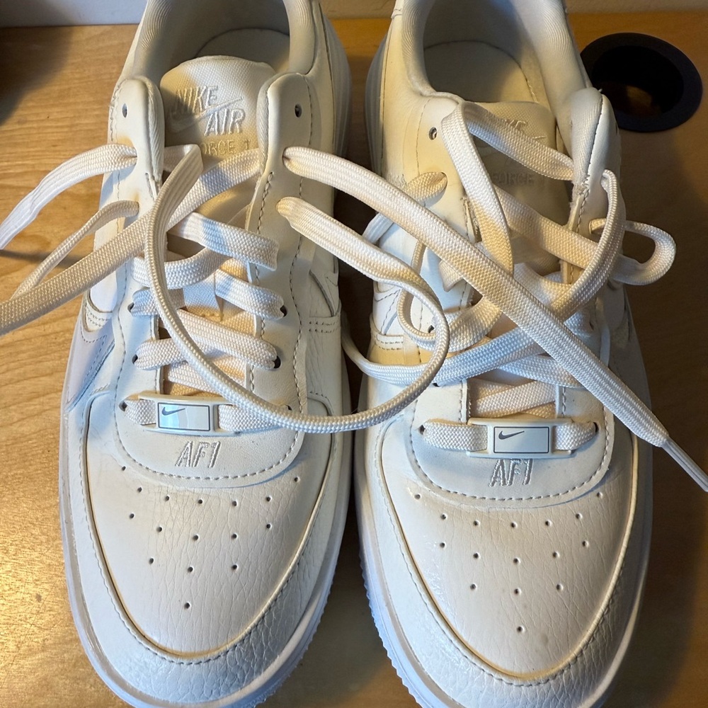 Nike Women’s Air Force 1 PLATFORM - Picture 2 of 5
